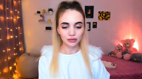 Tessa online show from 12.25.24