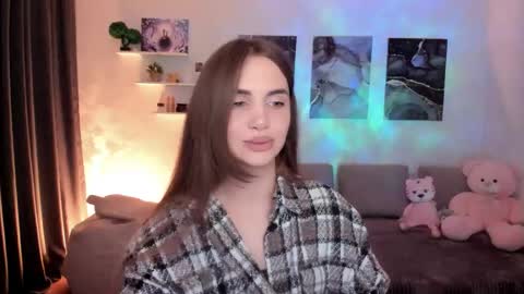 Tessa online show from 04.13.26