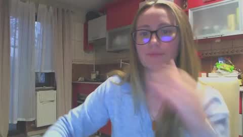 Melly online show from 01.16.25