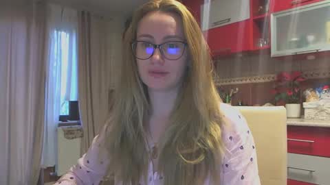 Melly online show from 01.23.25