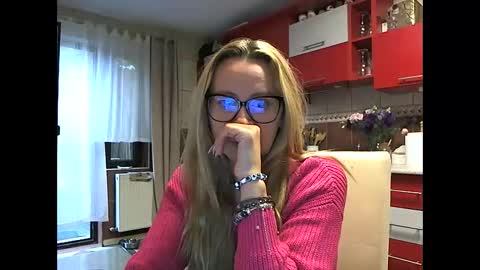 Melly online show from 09.29.25