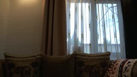 Melly online show from 11.25.25