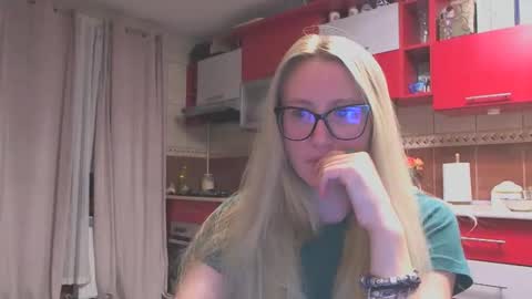 Melly online show from 02.08.26