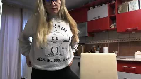 Melly online show from 02.27.26