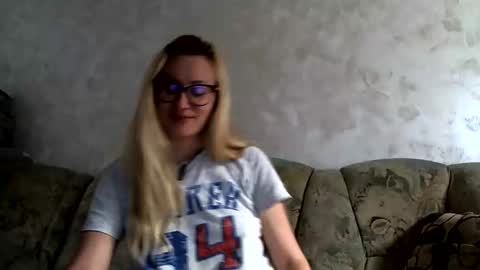 Melly online show from 05.23.26
