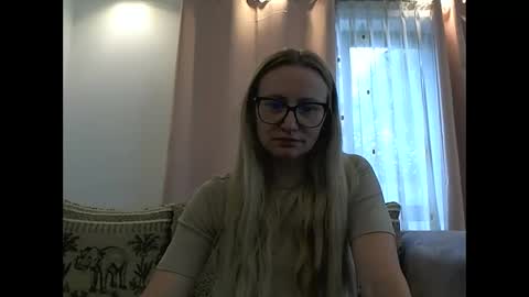 Melly online show from 06.06.26