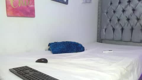 melody_mercy online show from 12.12.24