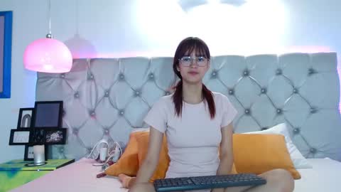 Snapshot of melodymansson chatting on 01.03.25 Luisa Castro online show from 01.03.25