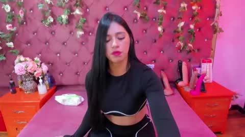 Melodysmithass online show from 10.25.25