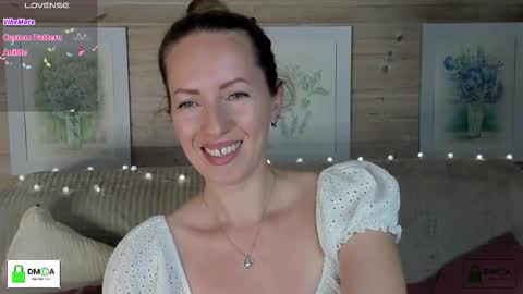 Snapshot of melodyys chatting on 09.25.25 Melody My schedule this week Wednesday Thursday Sunday online show from 09.25.25