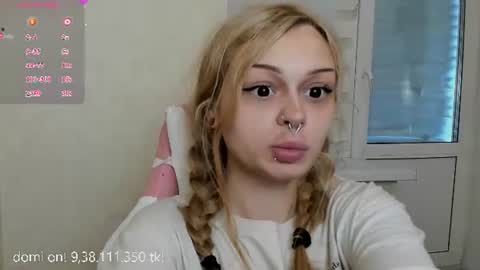 Snapshot of melonipinkbb chatting on 07.05.26 MELONI online show from 07.05.26