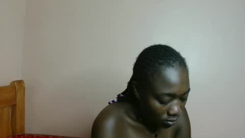 Snapshot of melrose_nadia chatting on 04.30.26 mel online show from 04.30.26