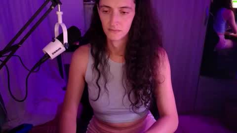 Snapshot of memisecrets chatting on 10.09.25 Megumi Aina online show from 10.09.25