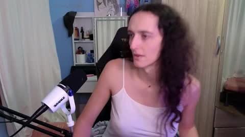 Snapshot of memisecrets chatting on 11.20.25 Megumi Aina online show from 11.20.25