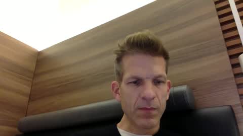 Andres online show from 10.26.25