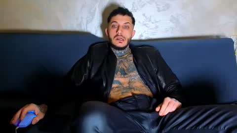 Snapshot of mentoxxl chatting on 01.11.26 Fallow my ONLYFANS for xxx daily online show from 01.11.26