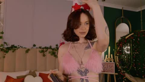 Snapshot of meow_nancy chatting on 05.14.26 Heeyyooo Im Nans Subscribe to me I will be glad online show from 05.14.26