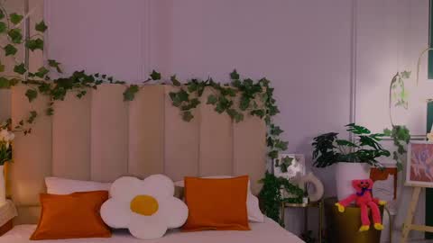 Snapshot of meow_nancy chatting on 05.18.26 Heeyyooo Im Nans Subscribe to me I will be glad online show from 05.18.26