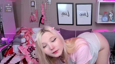 MeowkaKitty online show from 02.18.25