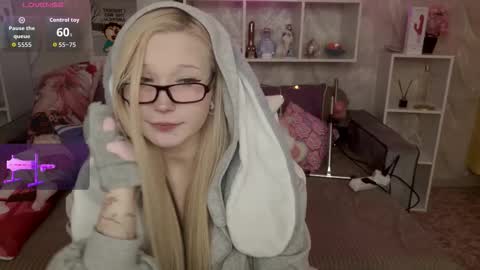 MeowkaKitty online show from 01.11.26