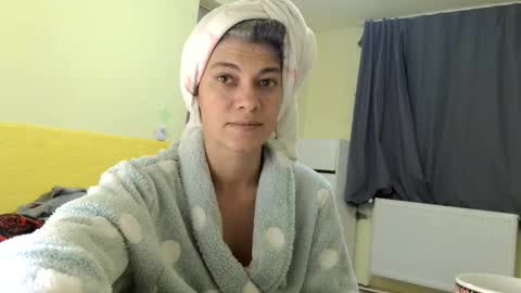 Miss Helena online show from 10.10.25