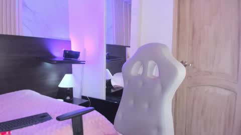 meredith_spencer online show from 01.24.25