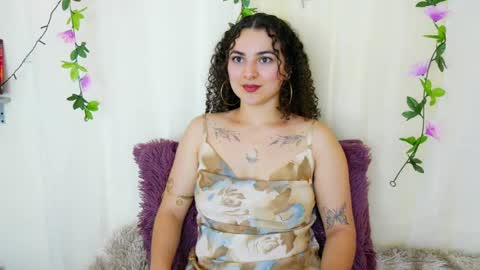 Snapshot of merida_bell18 chatting on 03.02.25 Merida Bell online show from 03.02.25