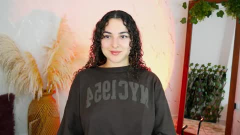 Snapshot of merida_bell18 chatting on 11.19.25 Merida Bell online show from 11.19.25