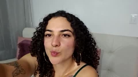 Snapshot of merida_bell18 chatting on 02.05.26 Merida Bell online show from 02.05.26