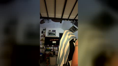 Snapshot of meridapricess chatting on 05.16.26 meridapricess online show from 05.16.26