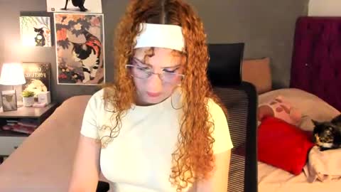 Snapshot of meridaxbrave_ chatting on 07.04.26 laura 3 i am independent model online show from 07.04.26