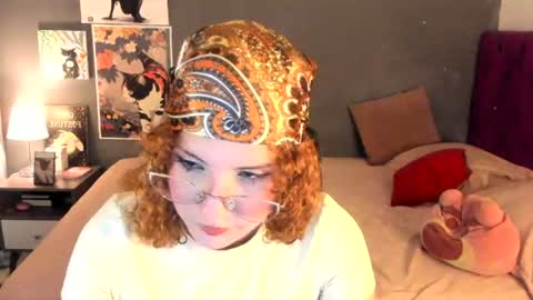 Snapshot of meridaxbrave_ chatting on 07.10.26 laura 3 i am independent model online show from 07.10.26