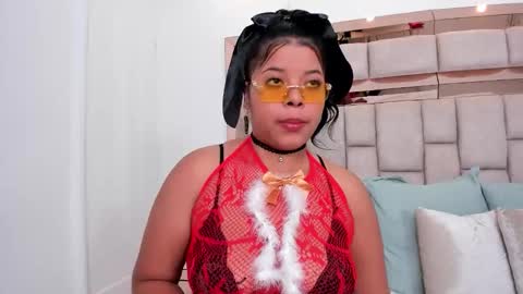 merielenbloom online show from 11.20.25