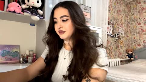 Enni online show from 11.11.25