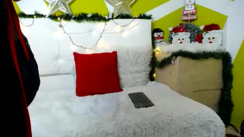 Snapshot of merlinaadams_ chatting on 12.06.24 Merlina online show from 12.06.24