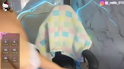 Snapshot of merloth_sub chatting on 10.10.25 Merloth online show from 10.10.25