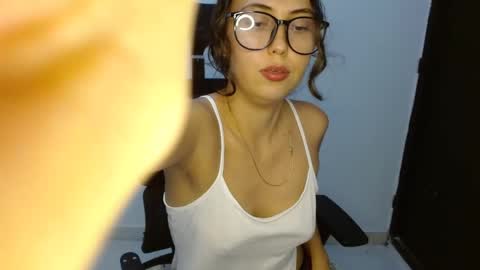 Snapshot of merly_14 chatting on 05.15.26 merly_14 online show from 05.15.26
