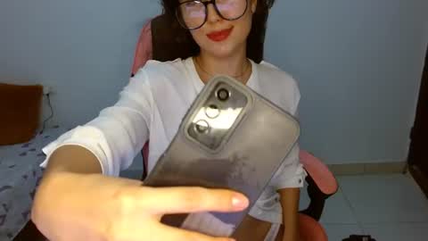 Snapshot of merly_14 chatting on 06.27.26 merly_14 online show from 06.27.26