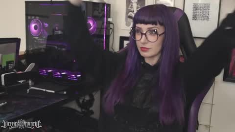 Snapshot of merrickmonroe chatting on 10.03.25 merrick monroe online show from 10.03.25