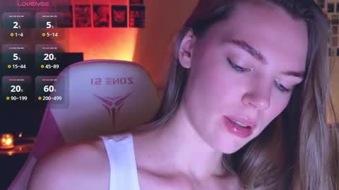 Snapshot of merry_dancers_ chatting on 01.15.25 Susan online show from 01.15.25