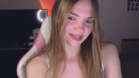 Snapshot of merry_dancers_ chatting on 01.21.25 Susan online show from 01.21.25