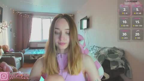 Snapshot of merryl_clark chatting on 05.25.26 Sara online show from 05.25.26