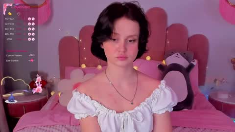 Snapshot of merylew chatting on 01.24.25 Anna online show from 01.24.25