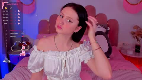 Snapshot of merylew chatting on 01.28.25 Anna online show from 01.28.25