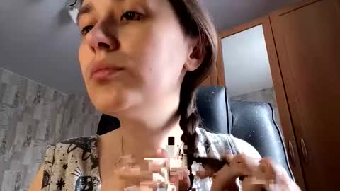 Snapshot of mesmerizing_hypn0_goddess chatting on 04.22.26 Jessica online show from 04.22.26