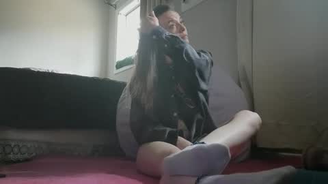 Dainty online show from 02.14.26