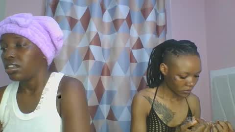 Snapshot of messyluna chatting on 04.25.26 meggy and bree online show from 04.25.26