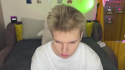 Arthur online show from 02.02.26