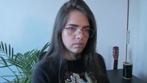 Snapshot of meurief chatting on 05.03.26 Meurif online show from 05.03.26