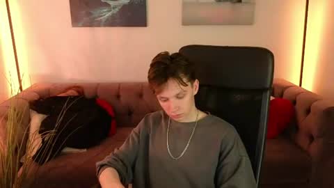 MEVERIK OUSHEN online show from 07.04.26